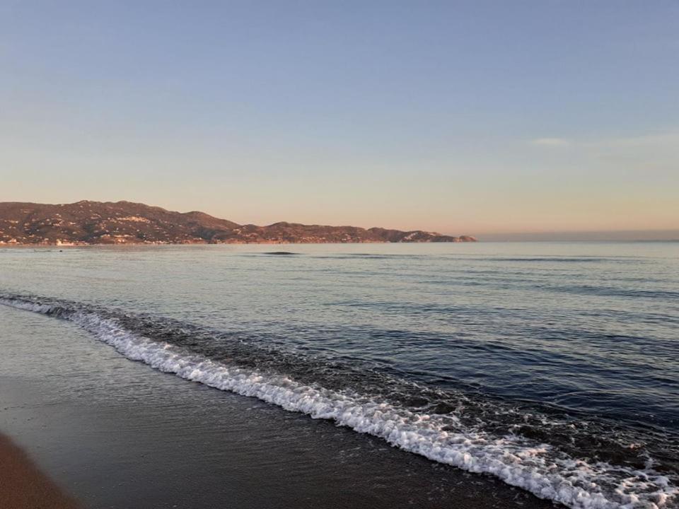Вилла Sea And Sun Amoudara  Экстерьер фото